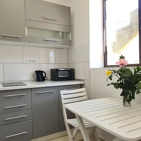 Ana I Ante Apartman Milna
